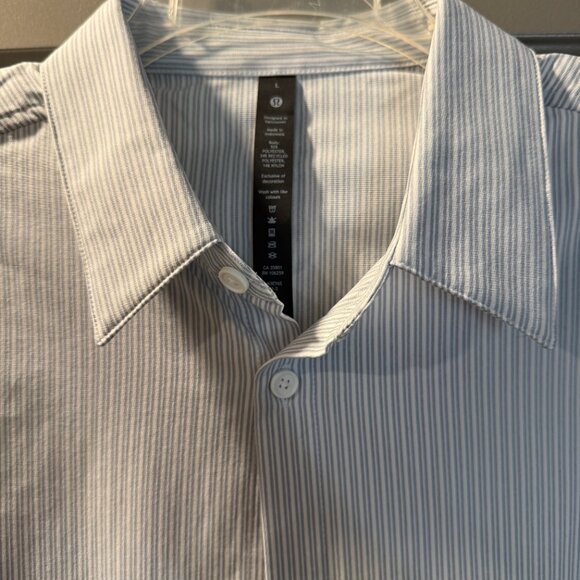 Lululemon New Venture Short-Sleeve Shirt Inline Stripe White Blue Large - Picture 4 of 8